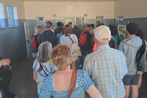 Cape Town: Robben Island Museum Tour with Ferry Ride