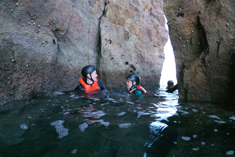 Kids Version - Coasteering with snorkeling: AlgarveAlgarve: Coasteering with snorkeling: Kids Version