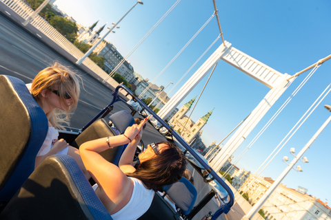 Passeio turístico clássico pela cidade de Budapeste em jipe russo