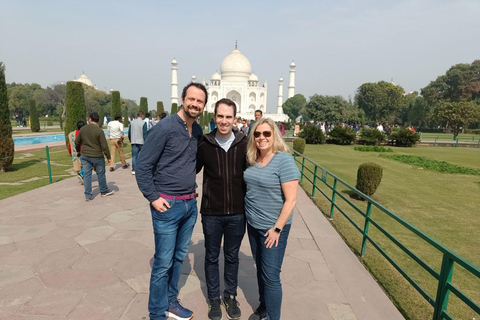 Delhi : excursion privée d'une journée au Taj Mahal et à AgraExcursion avec voiture climatisée, chauffeur et guide