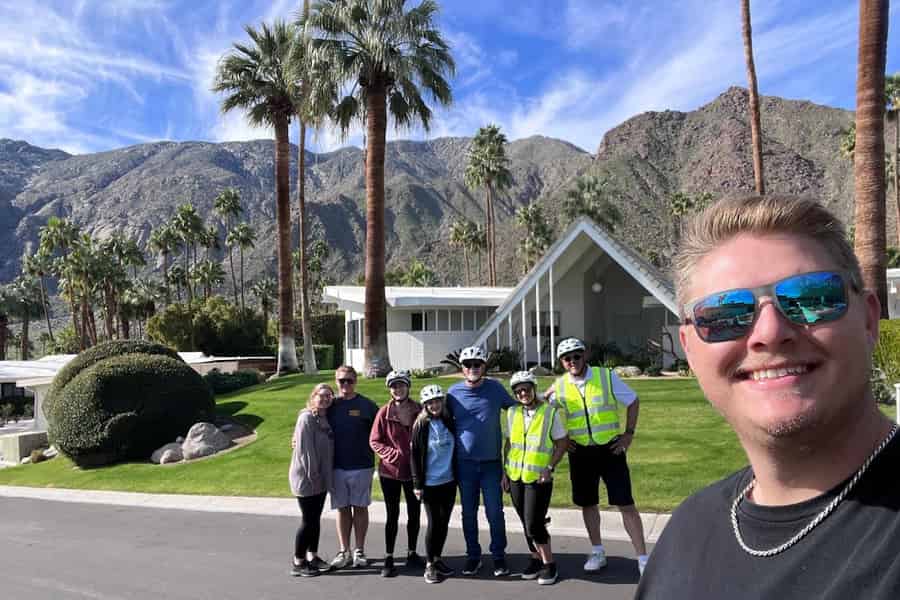 Palm Springs: E-Bike-Tour zu den Promi-Highlights. Foto: GetYourGuide Palm Springs: E-Bike-Tour zu den Promi-Highlights. Foto: GetYourGuide