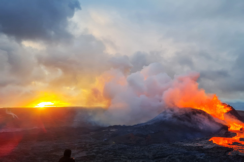 Desde Reikiavik: caminata al volcán Fagradalsfjall con geólogo