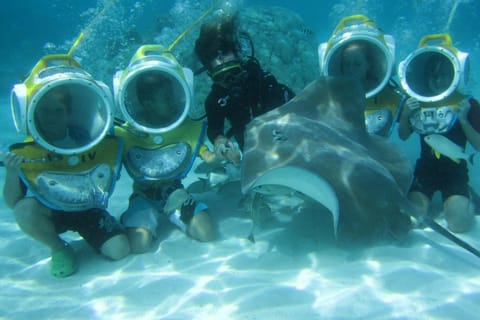 Moorea : Randonnée sous-marine avec le casque Aquablue