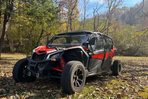 Gatlinburg: Street Legal UTV Rentals (self-guided)