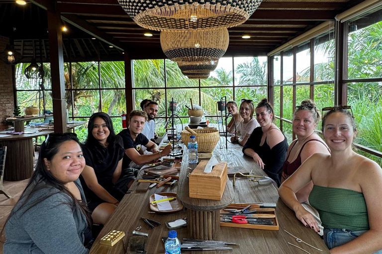 Ubud: Silversmyckeskurs med tillgång till pool
