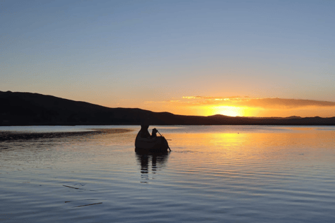 Puno: Uros Floating Islands Tour och övernattning i lodge