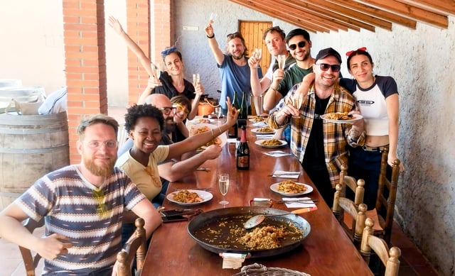 From Sitges: Paella Masterclass with Drink and Bike Ride