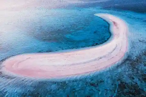 Exclusive One-Day Tour to Lombok's Pink Beach and 3 Gilis