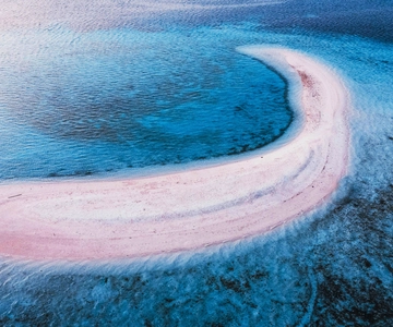 Exclusive One-Day Tour to Lombok's Pink Beach and 3 Gilis