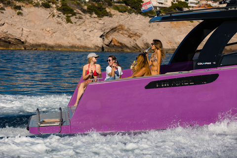 Dubrovnik: Private Luxury Yacht Tour to the Elaphite Islands Full day private tour to the Elaphites