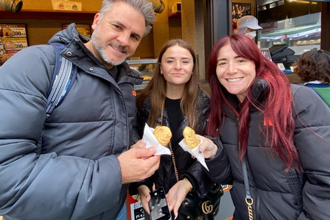 Kyoto: Private Tour with Licensed Guide & Vehicle Regular Car (Up to 2)