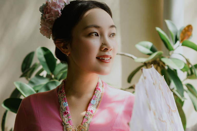 George Town: Baba & Nyonya Costume Rental with Photoshoot