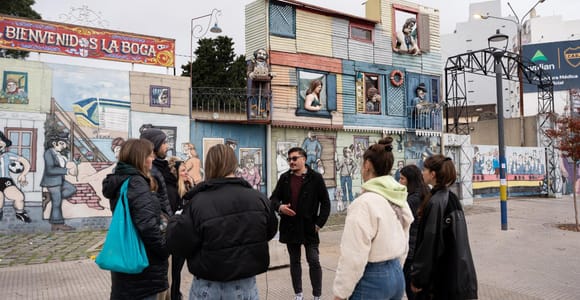 Buenos Aires: La Boca Art Tour & Painting Masterclass