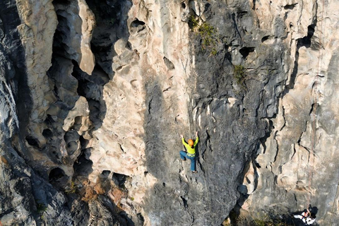 From Guilin: Yangshuo Rock-climbing & River-tracing Tour