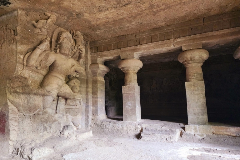 Półdniowa wycieczka historyczna do jaskiń Kanheri w Bombaju z opcjamiPółdniowa wycieczka do jaskini Kanheri w Bombaju: podróż do historii