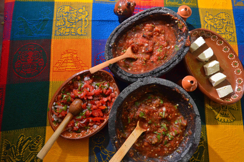 El Quelite: Molcajete Salsa en Tortilla Maken Workshop