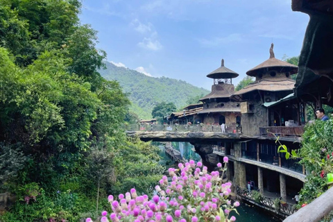 Guangzhou Day Tour: Qingyuan Glass Bridge, Underground River Gulong Gorge 1-Day Private Tour