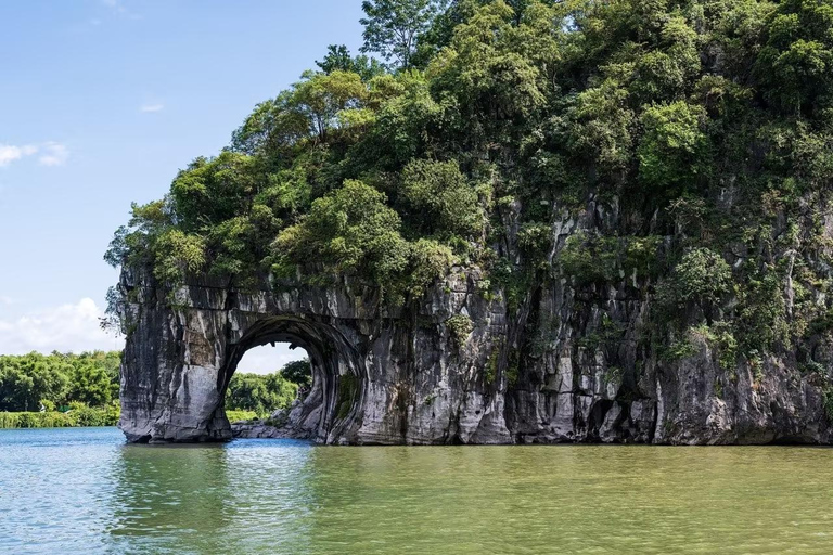 Guilin: 3-Day Tour with Li River Cruise & Yangshuo Single room supplement