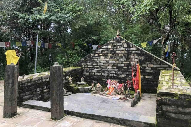 Katmandou : randonnée guidée à Champadevi Hill avec prise en chargeKatmandou : Randonnée guidée sur la colline de Champadevi avec prise en charge