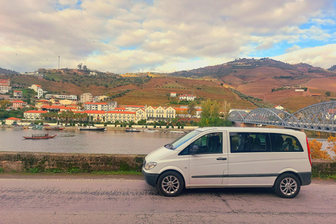 Douro Valley: Private Wine Tour with Lunch