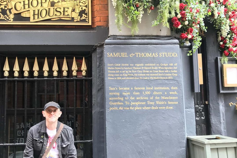 Manchester: Guided Walking Tour of Historic Pubs & City