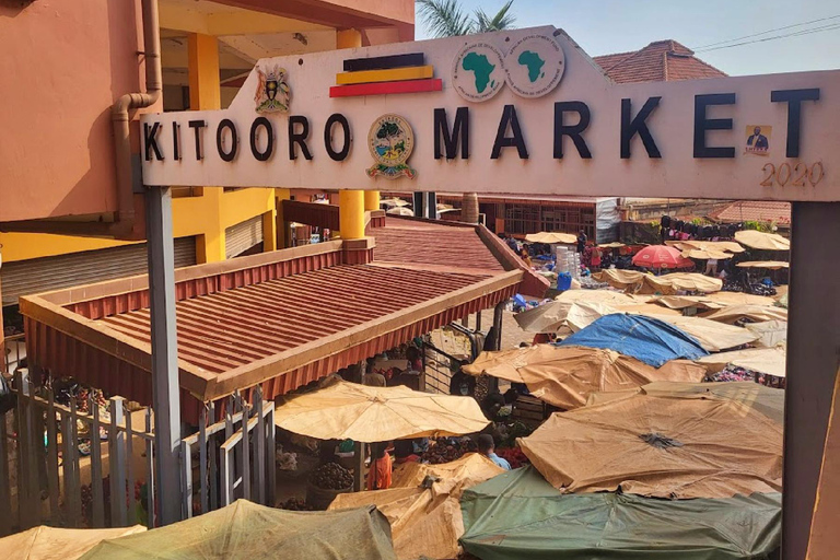 Entebbe: Guided Walking Tour & Lake Victoria Sunset Cruise