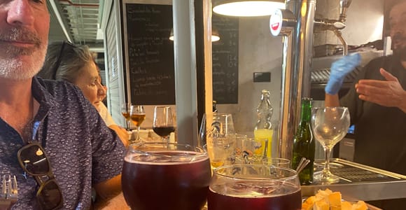 Alicante: Easy Walking Tour, Market & Wine Experience