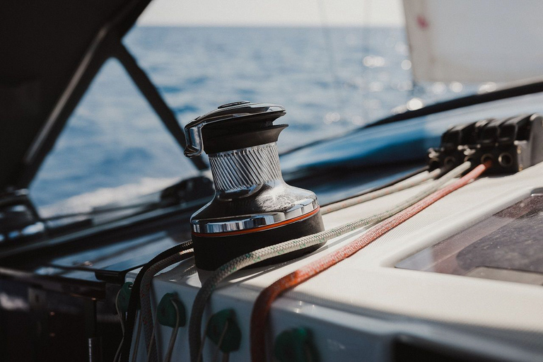 Santorini: Private Caldera Sailing Trip with Open Bar & Meal Private Sunset Trip