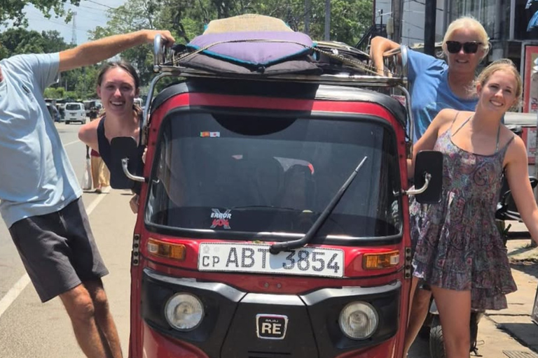 Nairobi: Tuk Tuk Tour with Local Market Visit Couples