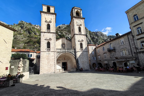Kotor & Perast: Private Tour with Boat Trip & Oyster Lunch