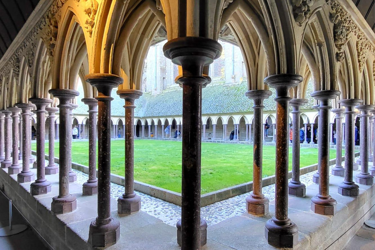 Mont Saint Michel : tour de día completo con guía privado desde París