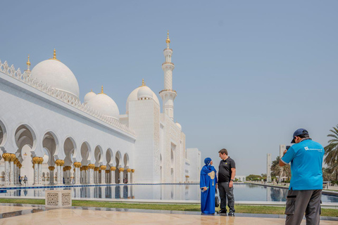 Abu Dhabi Elite Day-trip: Sheikh Zayed Mosque & Royal Palace Small Group Mercedes Sprinter in German