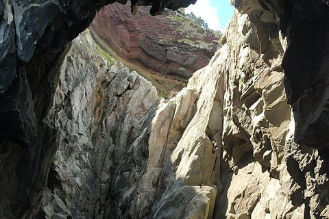 São Miguel: Boat Tour – Volcanic Wonders, Caves & History