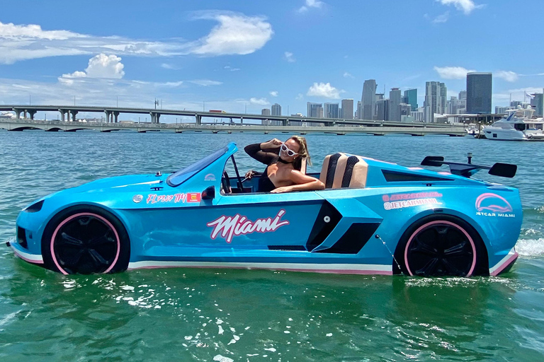 Miami: 1-hour Jetcar Rental $100 RESERVATION for 2/3 people + $ 280 CASH AT CHECK-IN