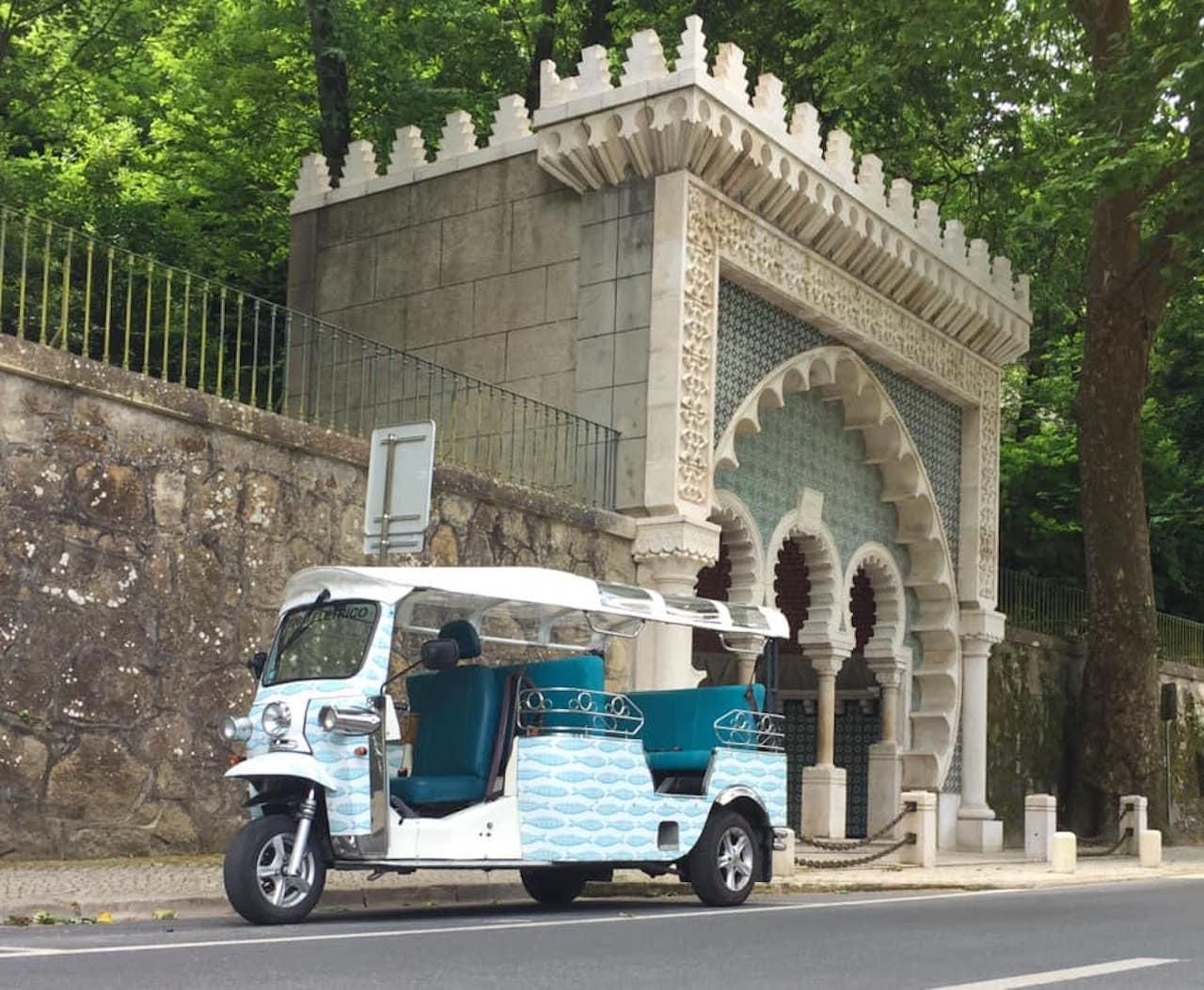 Sintra: Private Sightseeing-Tour mit dem Tuk-Tuk