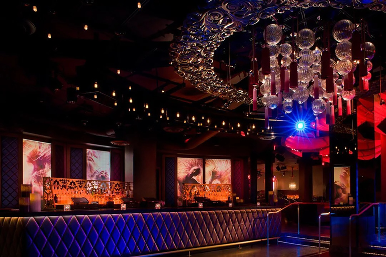 Las Vegas: Night Out at Clubs with Free Drinks and Party Bus Latin Club Crawl