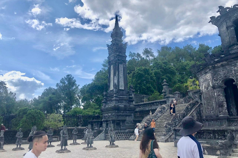 Hoi An/Da Nang: Hue Imperial City med grupp- eller privat turFrån Hoi An/Da Nang: Hue Imperial City Grupptur