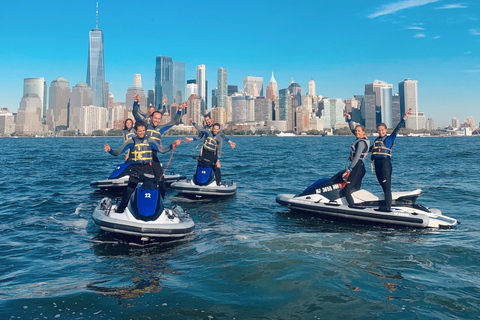 From Jersey City: Manhattan Jet Ski Tour1-Hour New York City Jet Ski Tour - Solo