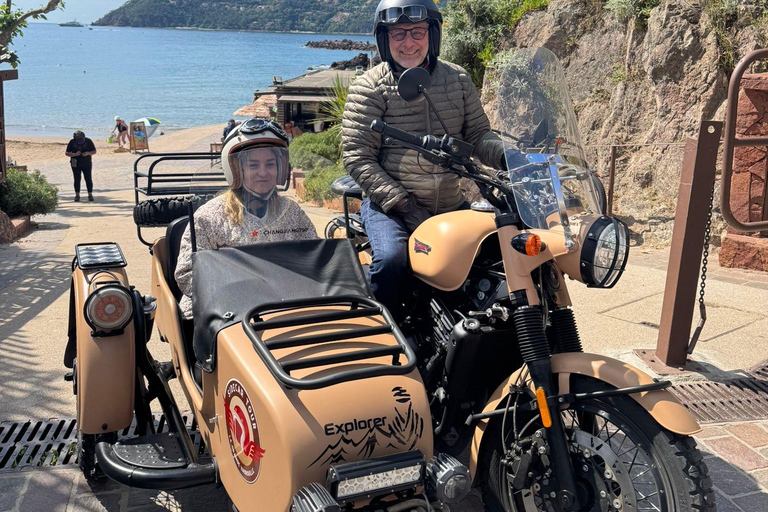 The Corniche d'Or — Sidecar-Cannes the Golden Corniche — Side-car Cannes