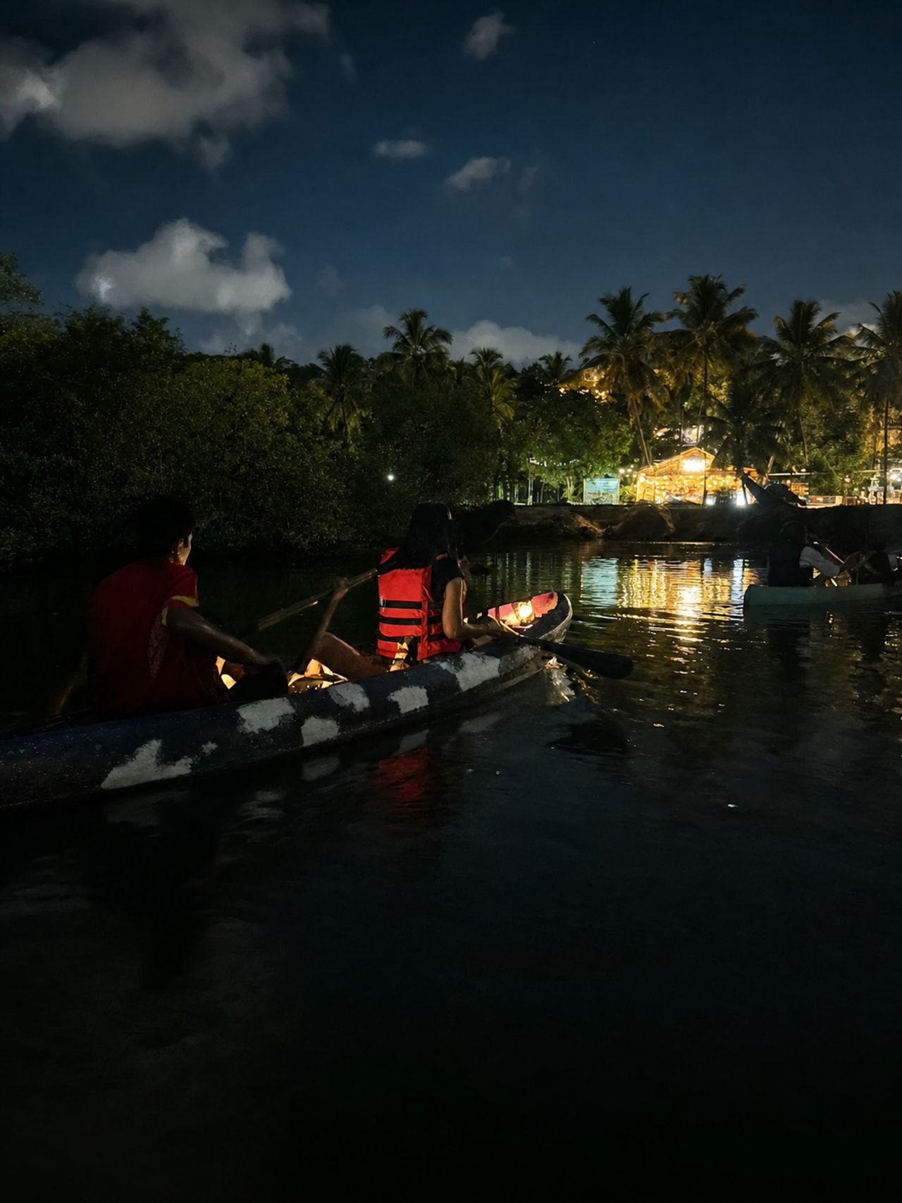 Goa: Magische Kajakfahrt im Mondschein mit Guide