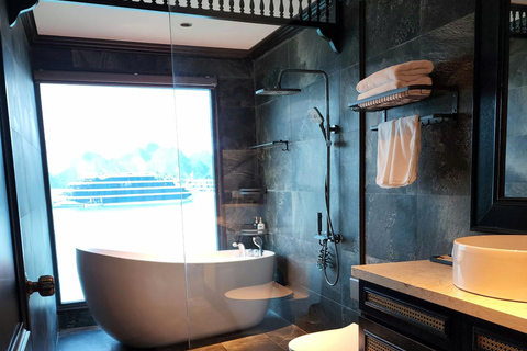 Luxury Halong 2-Day 5 Star Cruise: Balcony, Bathtub Room Junior Suite with private balcony - 1st floor
