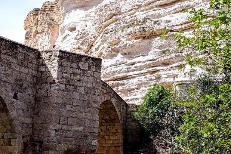 Valencia: Alcalá del Júcar Private Day Trip with Guide