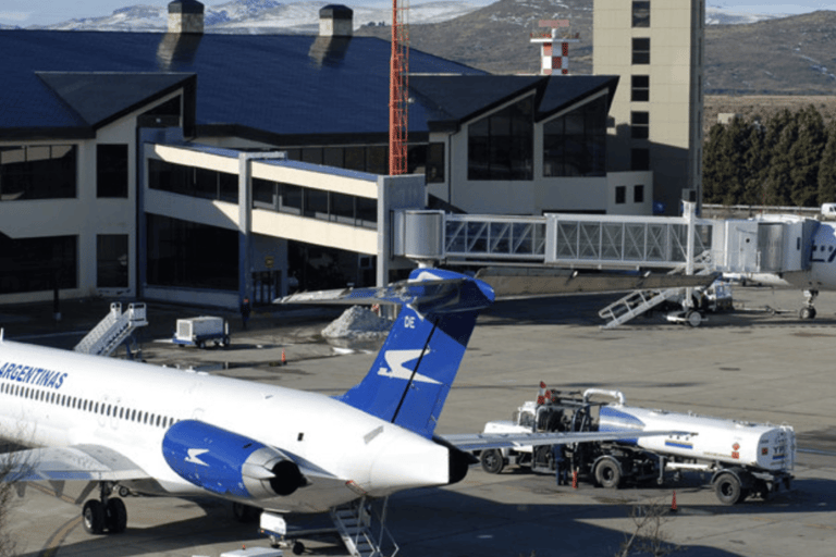 BARILOCHE: PRIVATE TRANSFER FROM THE AIRPORT TO THE CITY CENTER