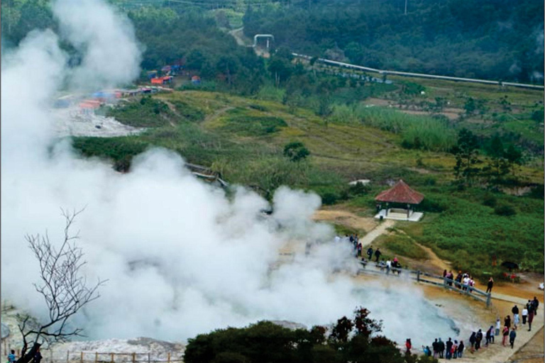 De Yogyakarta: Viagem guiada de 1 dia ou ao nascer do sol no platô de Dieng