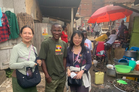 Kampala: Katanga Slums, Equator, and Community Walk Tour