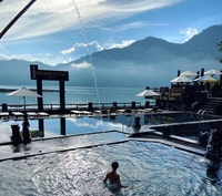 Batur, sources chaudes, chute d'eau de Taman Sari et Tirta Empul - Hizvo