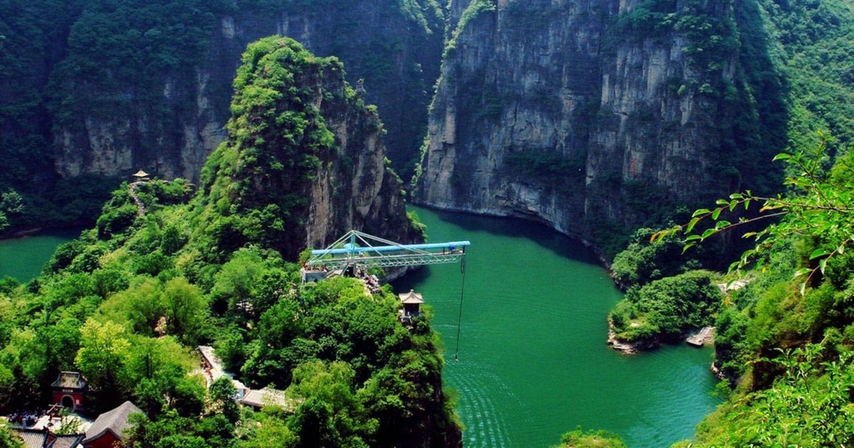 Beijing: Longqing Gorge, Ming Tombs & Lunch Private Day Tour | GetYourGuide