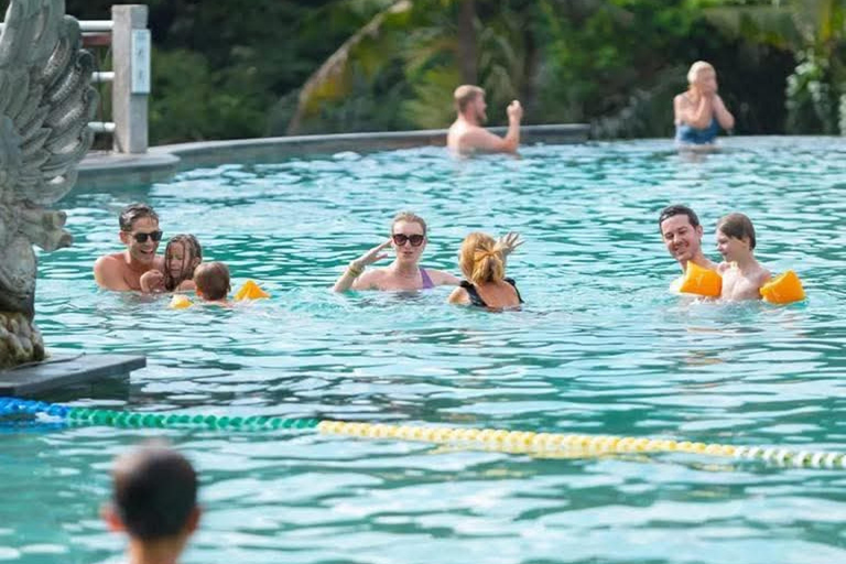 Ubud: tour in quad, rafting e piscina a sfioroTour in quad tandem, rafting e piscina a sfioro