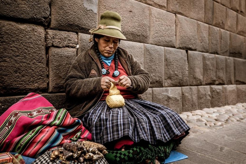 Wokół Cusco: Bezpłatna piesza wycieczka po historycznym centrum CuscoBezpłatna wycieczka piesza po historycznym centrum Cusco przez 2 godziny.