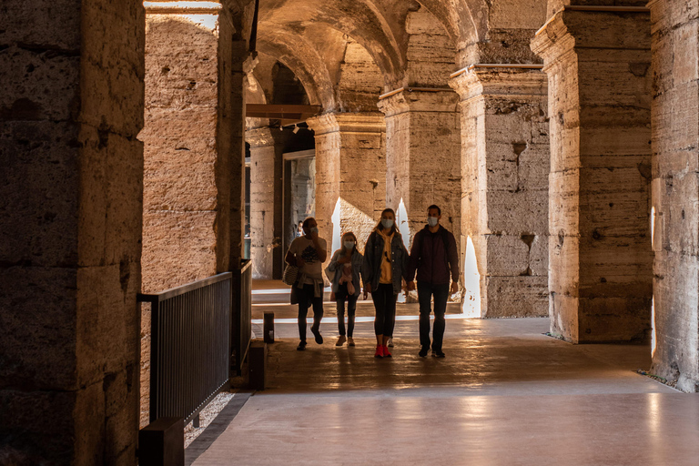 Rom: Colosseum Colosseum, Forum Romanum och Palatinerberget Guidad tur